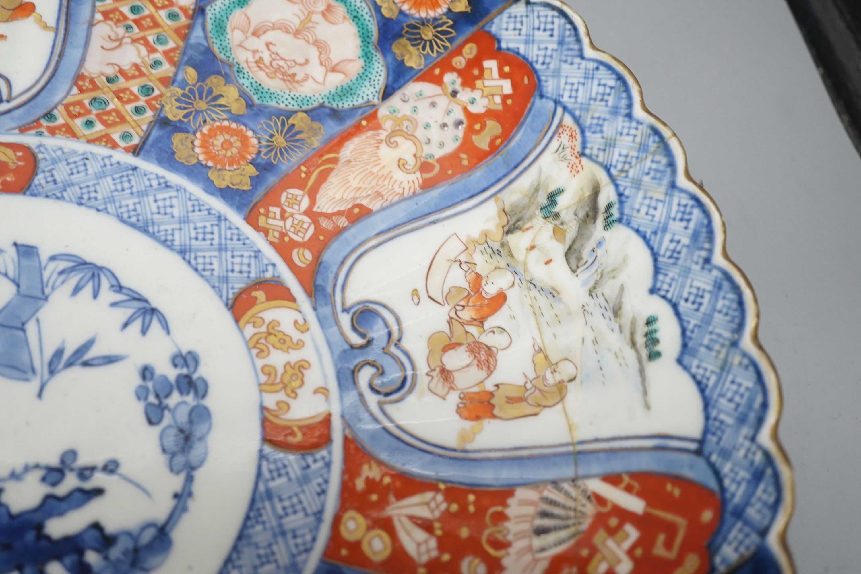 Two Japanese Imari wall plates, Meiji period - largest 35cm diameter